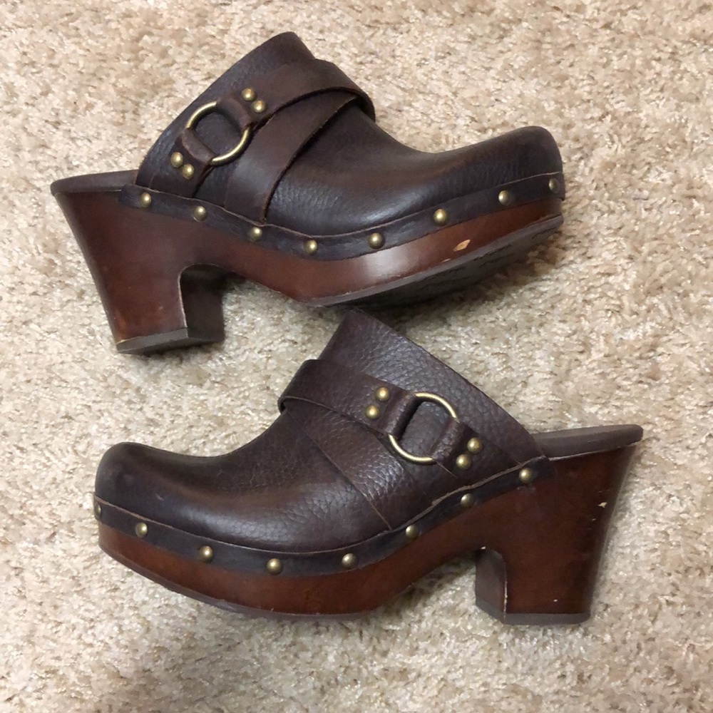 Korks wooden platforms